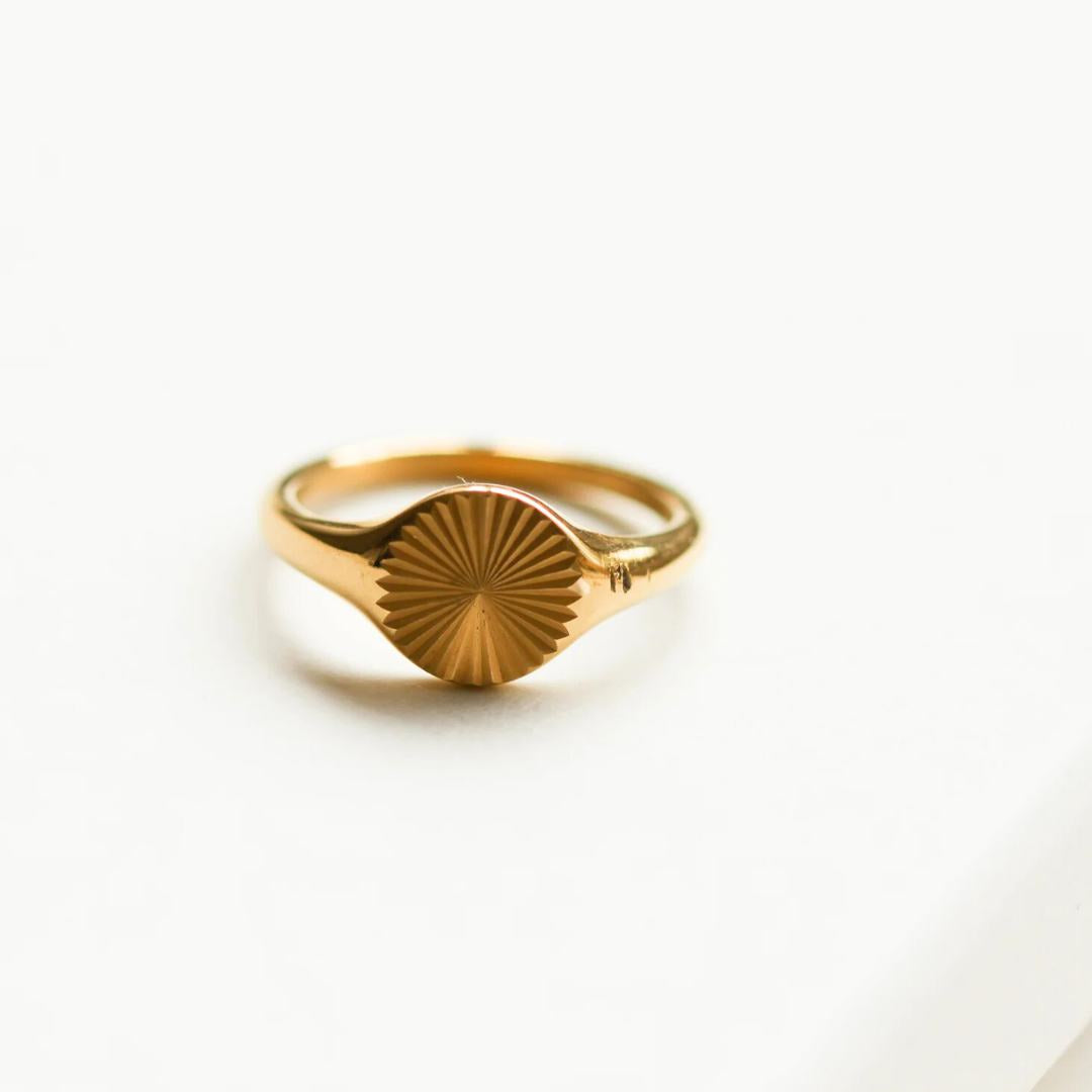 Waterproof CELESTE Signet Ring