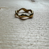 WINNIE Wave Initial Ring