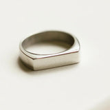 ARIYA Initial Signet Ring