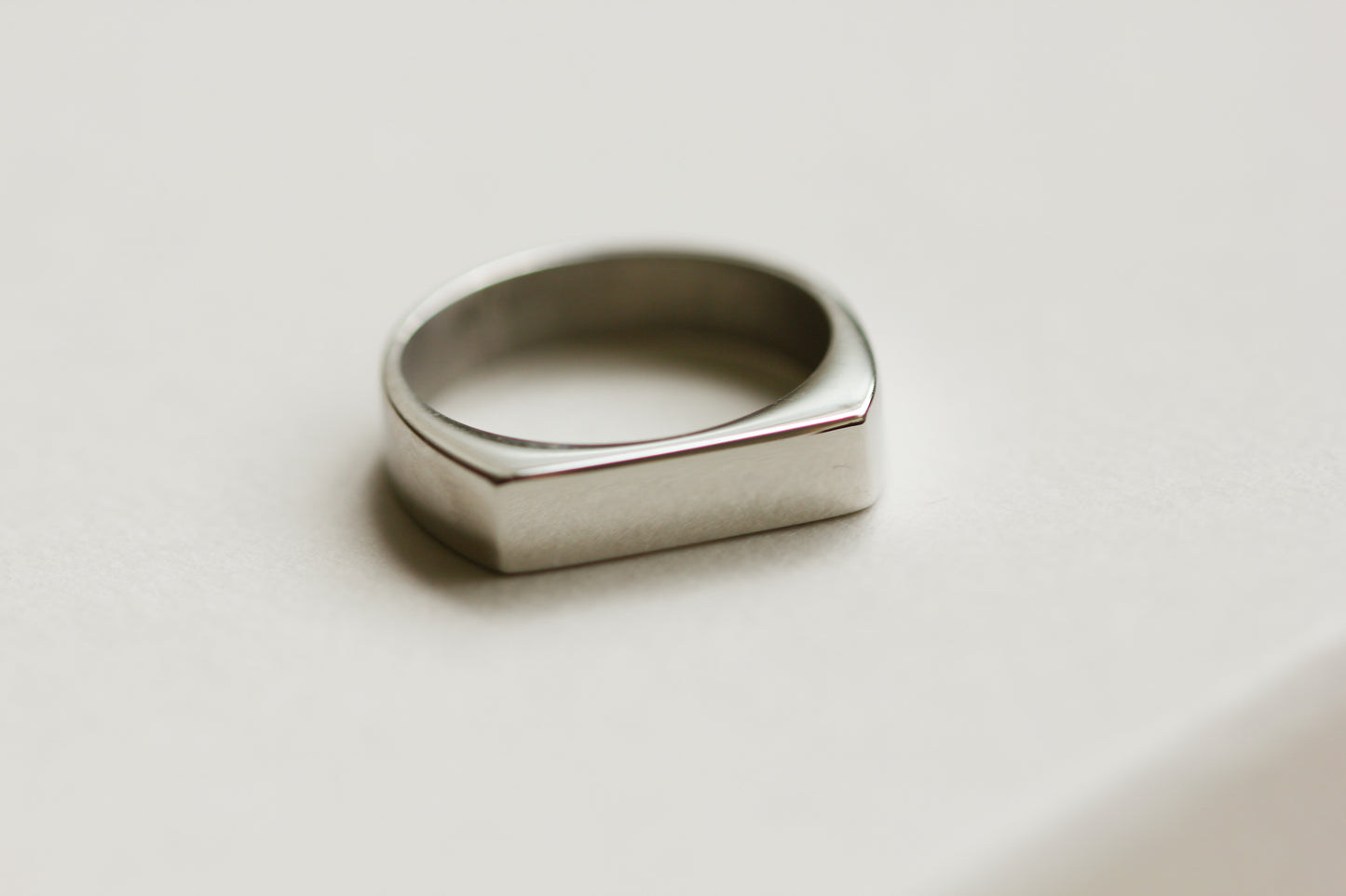 ARIYA Initial Signet Ring