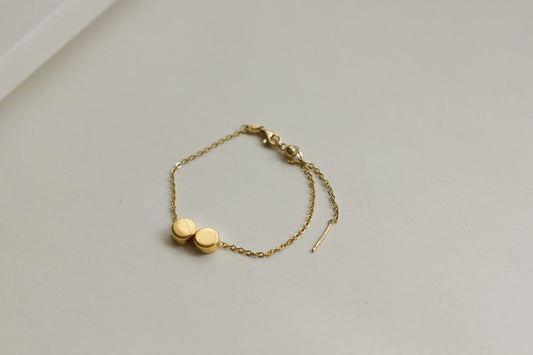 HORIZON Mini Round Initial Bracelet (Sterling Silver/Gold Vermeil)