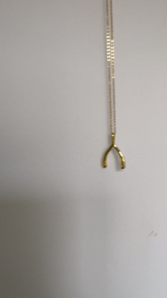 Wishbone initial necklace in gold vermeil 
